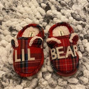 Christmas slippers for a toddler’s little bear only worn once